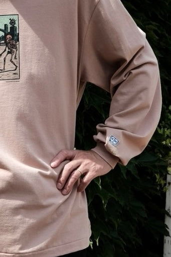 ENDS and MEANS "VOE L/S Tee"