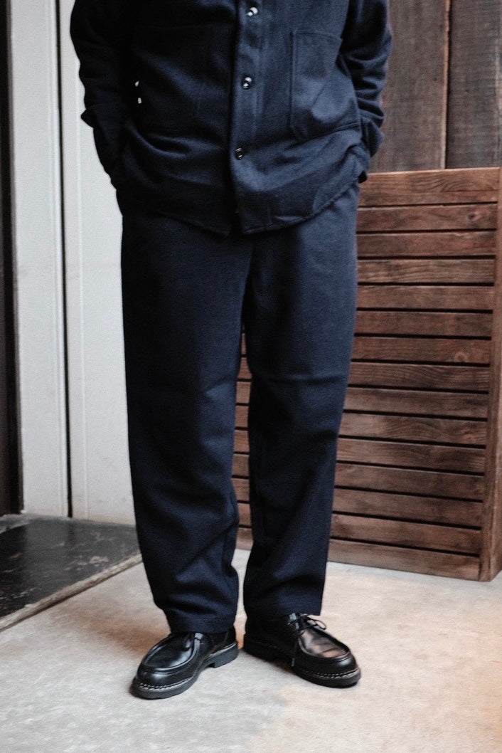 モデル179cm/L着用