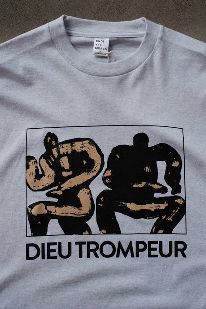 ENDS and MEANS "DIEU TROMPEUR Long Sleeve T-shirt"