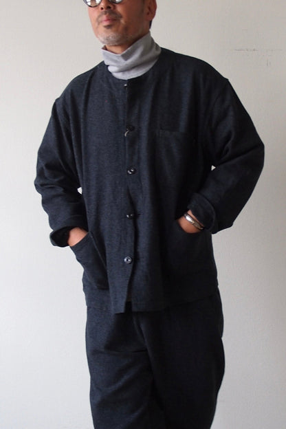 モデル172cm/L着用